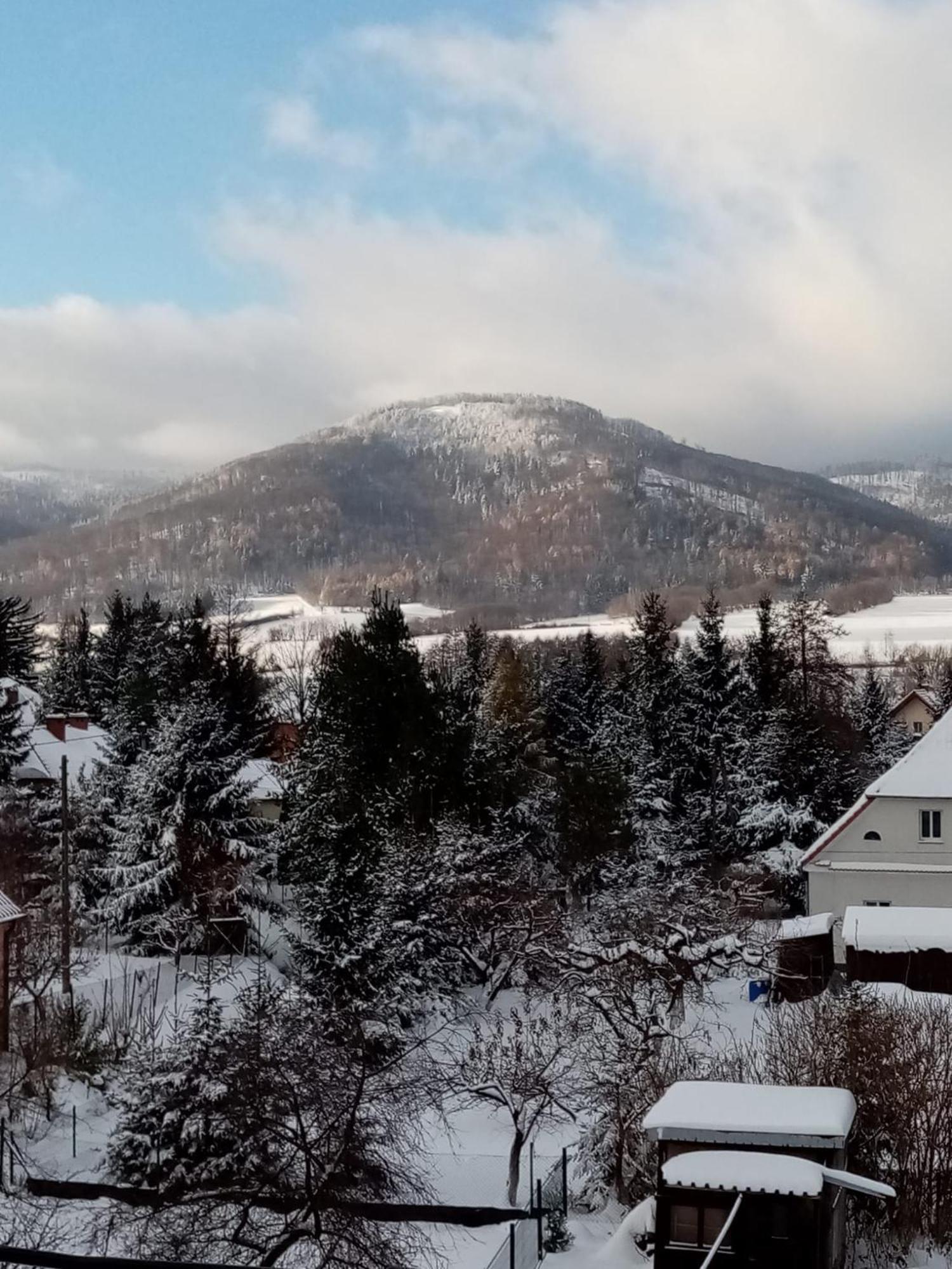 Gospodarstwo Agroturystyczne U Ani Krosnica  Luaran gambar
